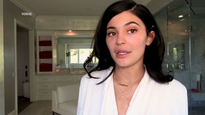 go to Schminken mit Kylie Jenner: Top drei Make-Up-Tipps